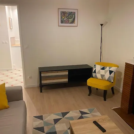 Cosy Ancient Fosse 1 *